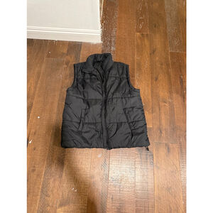 Women’s Unbranded Puffer Vest Size 1x Black oversized